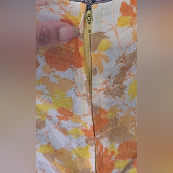 Vintage Fall Dress 
1960's Handmade white floral orange yellow light brown 10 US - Picture 3 of 5